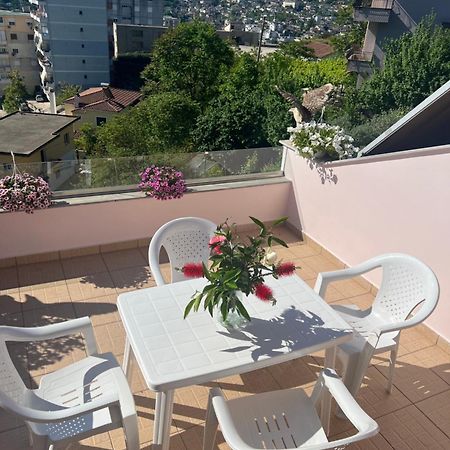 Flower Terrace Apartment Gjirokastër Dış mekan fotoğraf