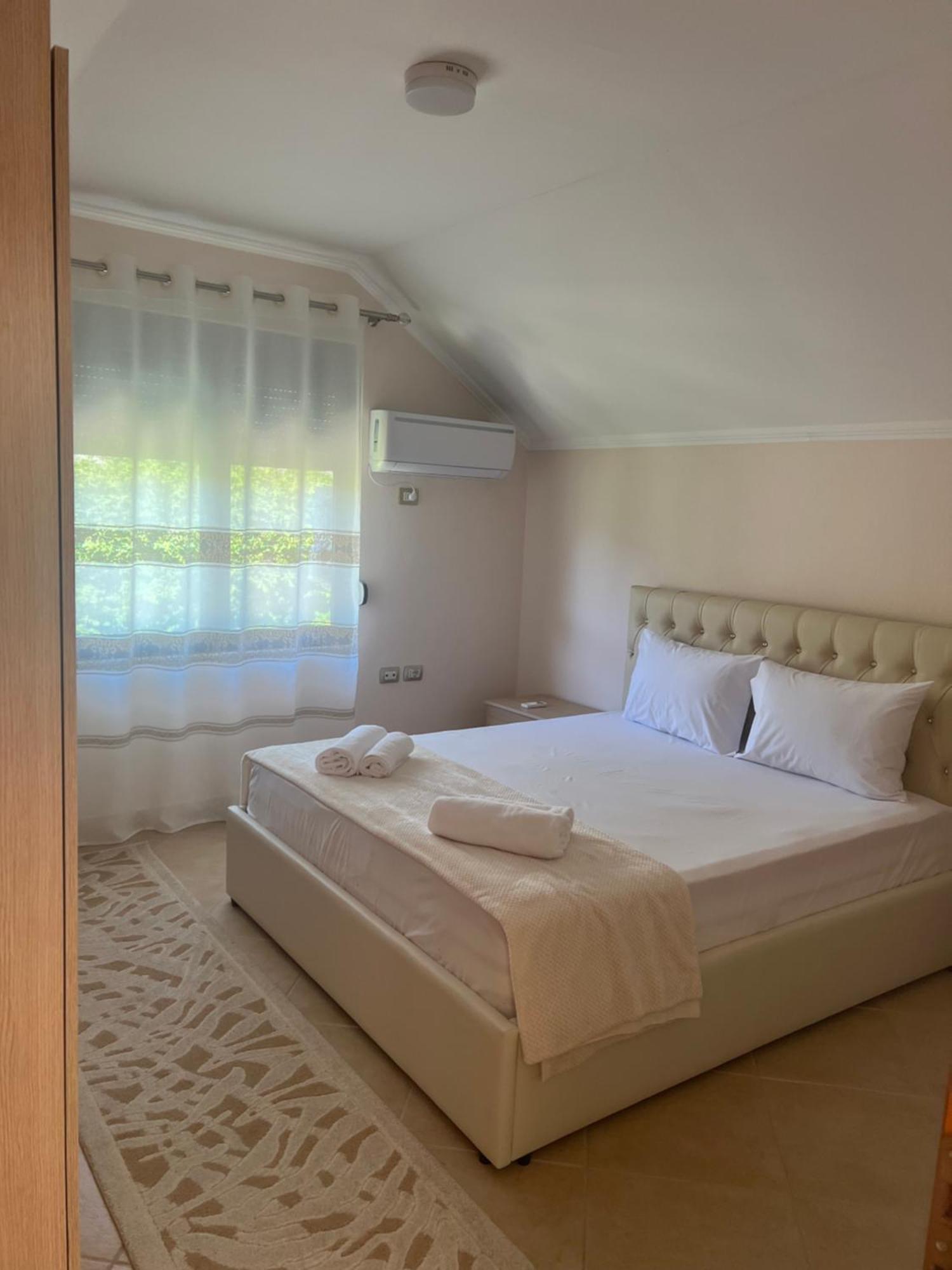 Flower Terrace Apartment Gjirokastër Dış mekan fotoğraf