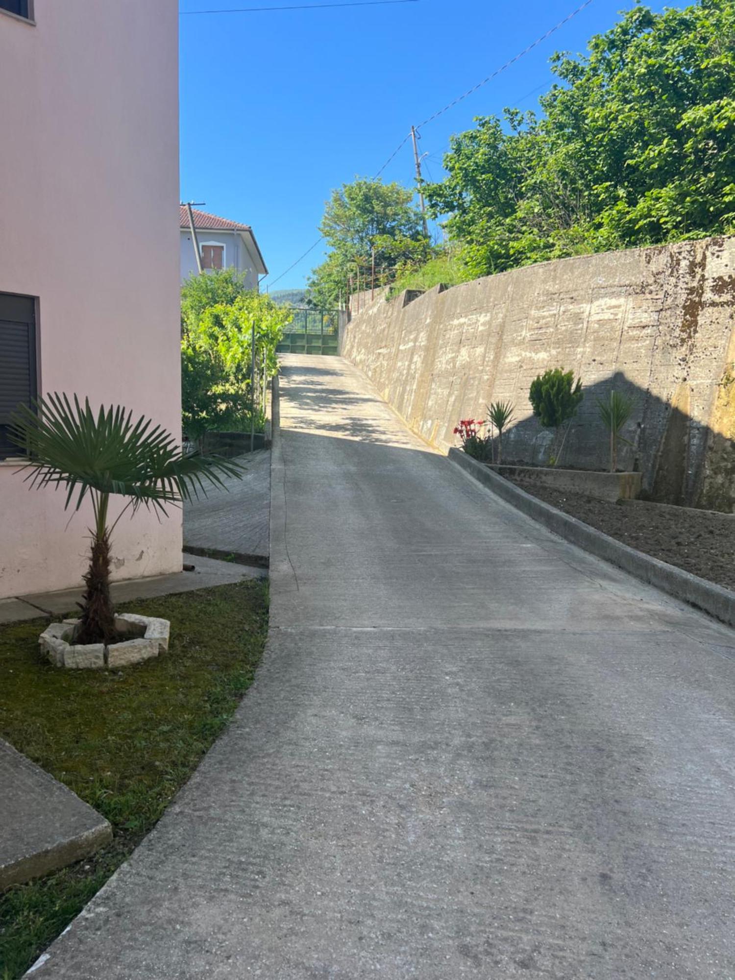 Flower Terrace Apartment Gjirokastër Dış mekan fotoğraf